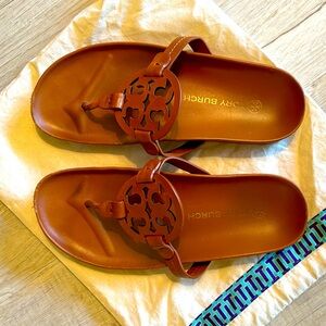 Tory Burch Birkenstock style shoes. Size